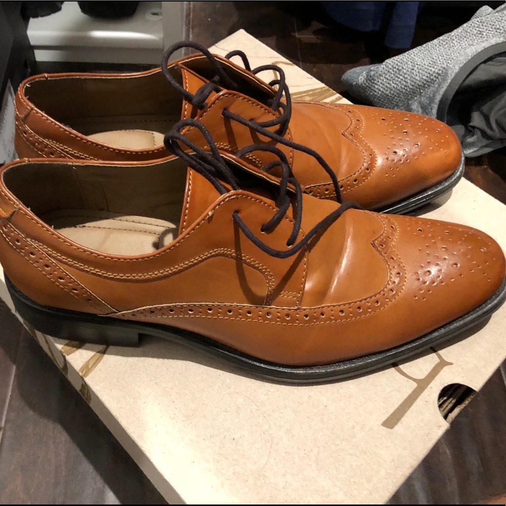 Apt 9 size 9 shoes
